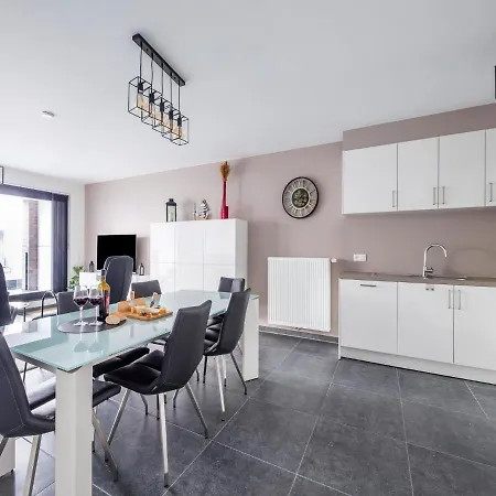 Apartment Cosy In With Private Terrace